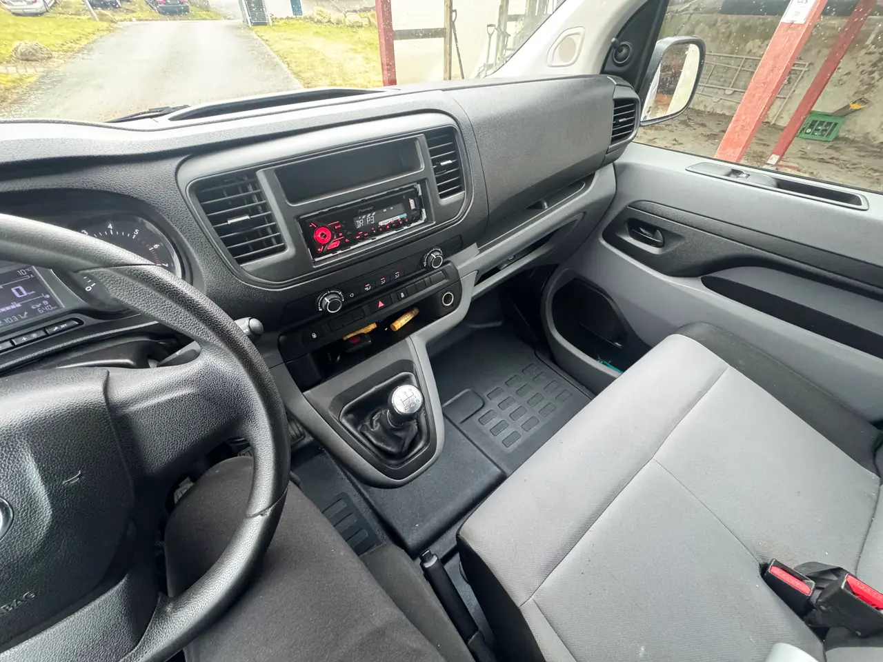 Billede 8 - Nysynet Proace 2018, 122.xxx km