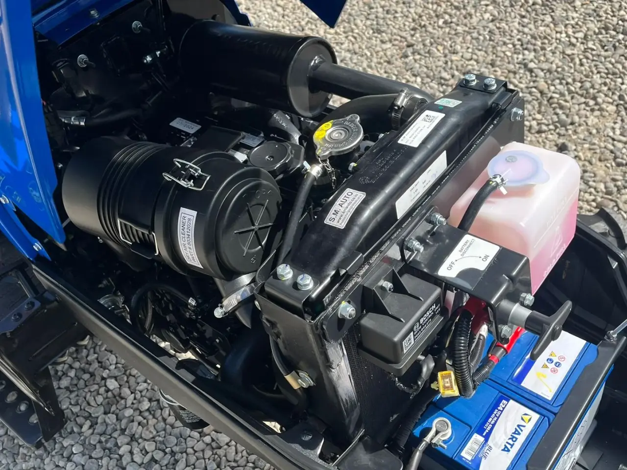 Billede 7 - Solis S26 6+2 Gearmaskine med Servostyring og brede traktorhjul