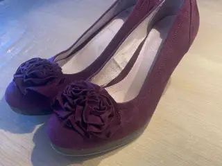 Elegante stillet er sælges.