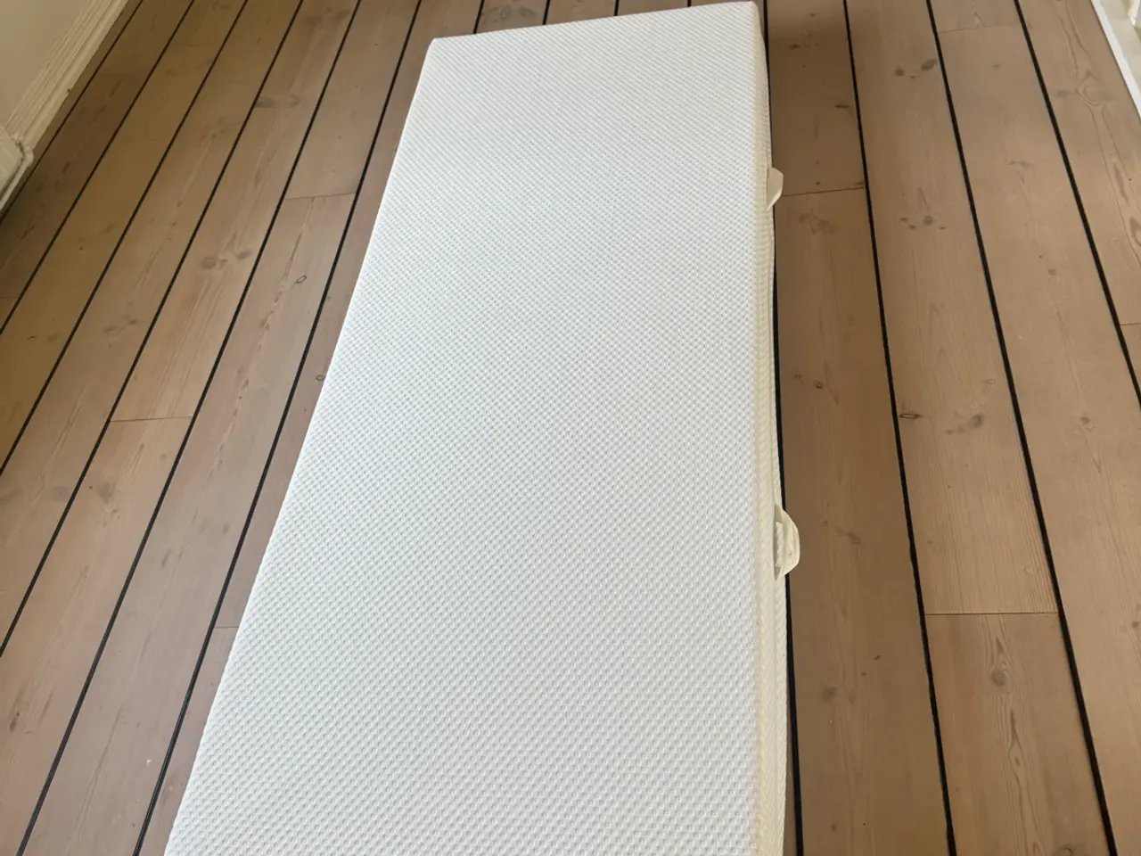 Billede 1 - 2 stk Madrasser fra ikea