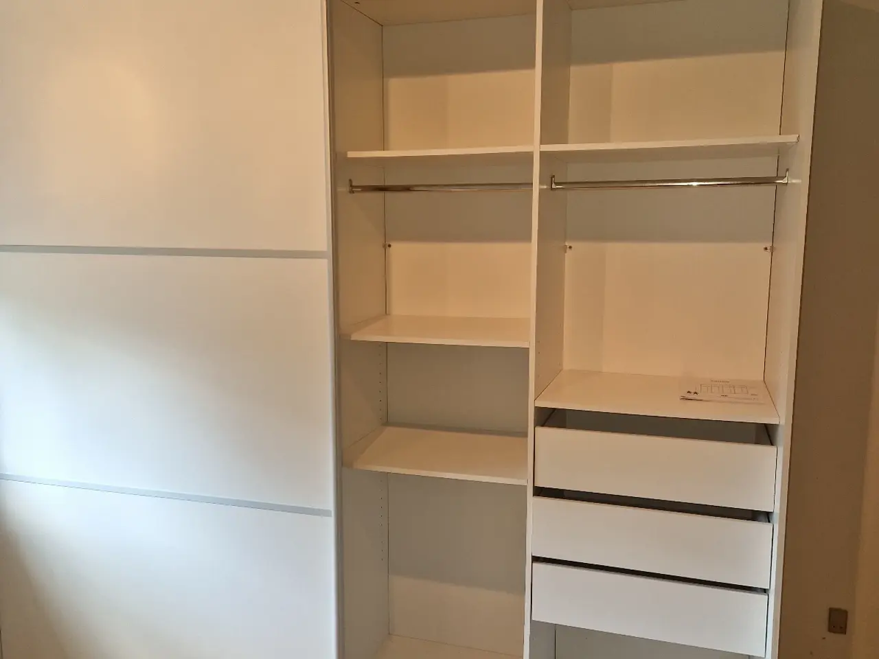 Billede 3 - Klædeskab