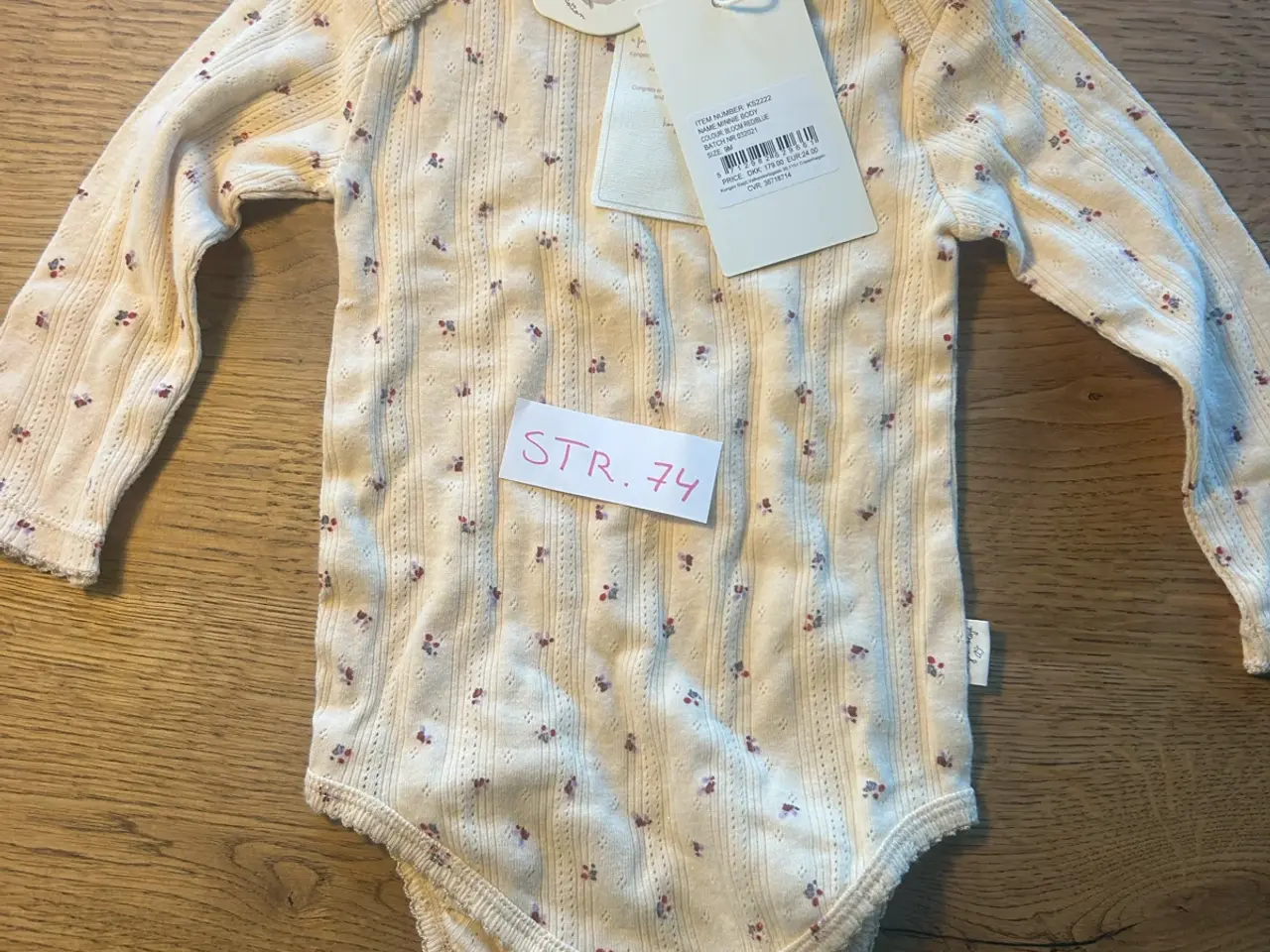 Billede 7 - Babytøj størrelse 74