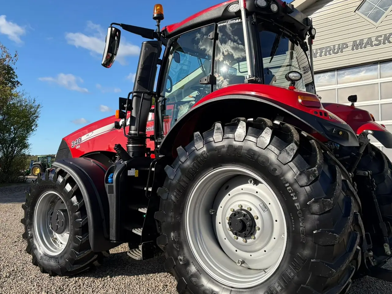 Billede 13 - Case IH MAGNUM 340 CVX med frontlift. Meget velholdt gård traktor