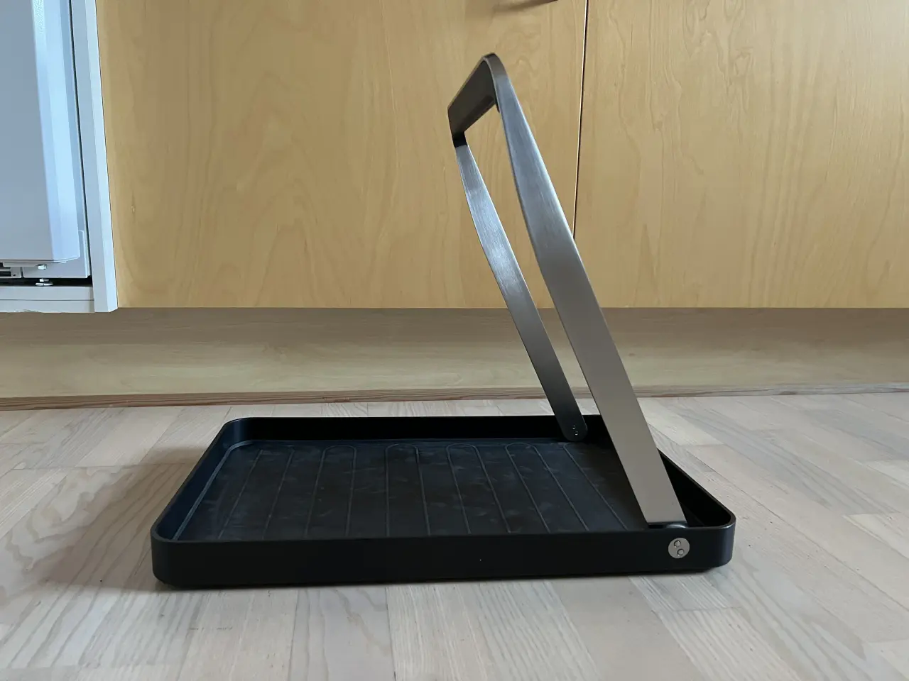 Billede 2 - Stelton Explore bakke i sort plast med håndtag