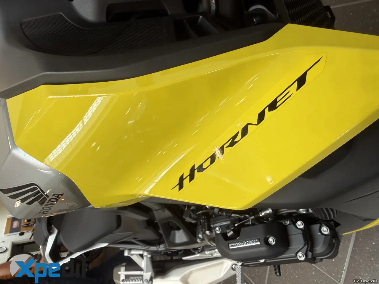 Billede 14 - Honda CB 750 Hornet E-Clutch