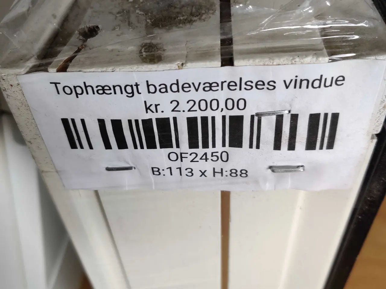 Billede 3 - Tophængt Badeværelse vindue