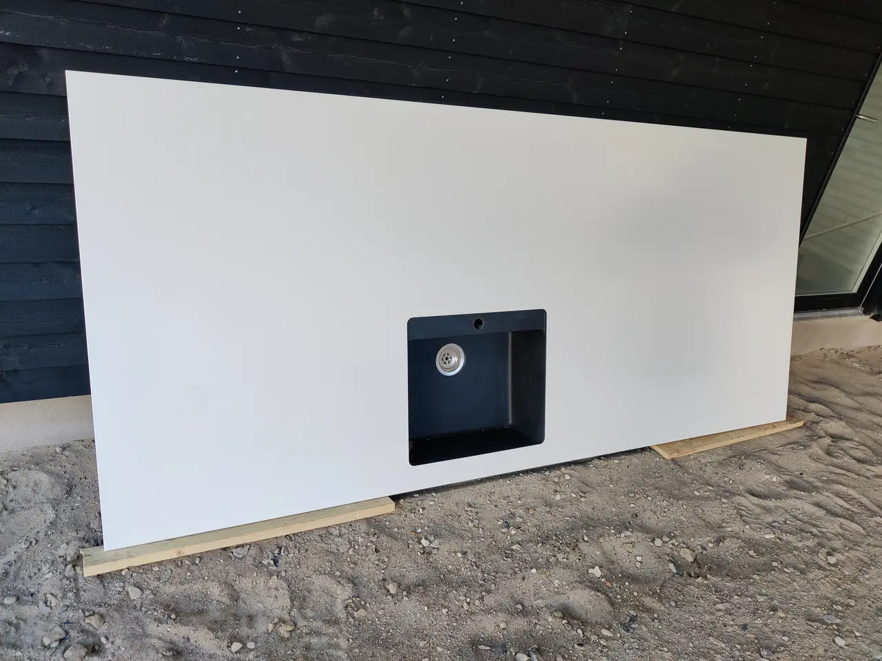Billede 1 - Laminat HTH bordplade med vask ny og flot