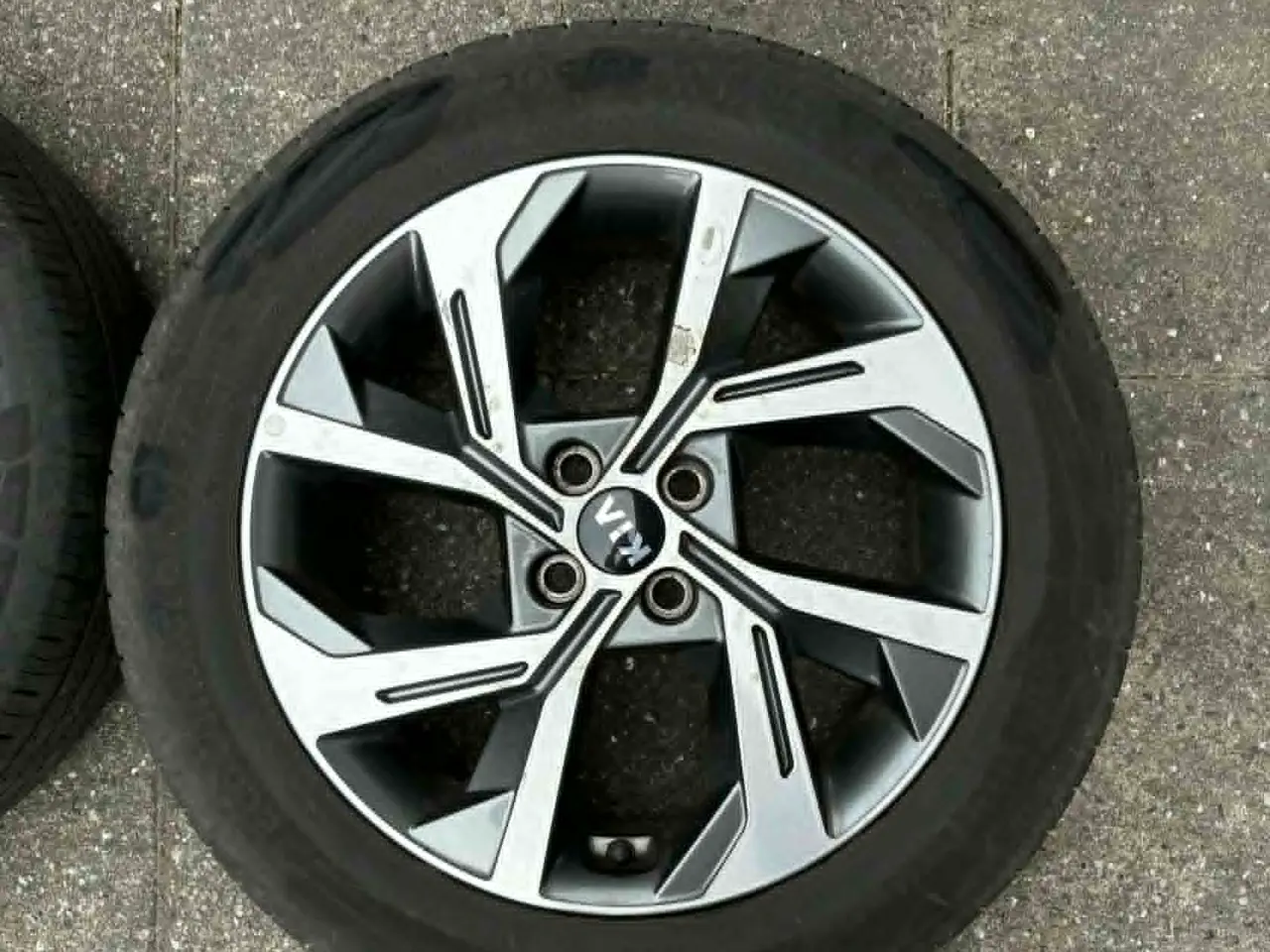 Billede 3 - Originale Kia fælge