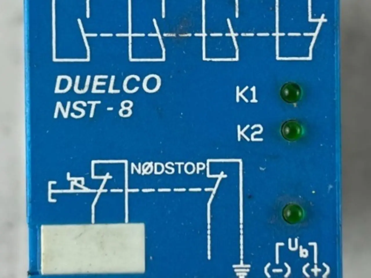 Billede 1 - Duelco NST-8 Emergency Stop sikkerhedsrelæ 230VAC