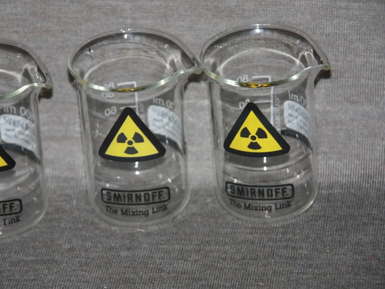 Billede 3 - Jeg sælger hermed 4 stk Smirnoff glas