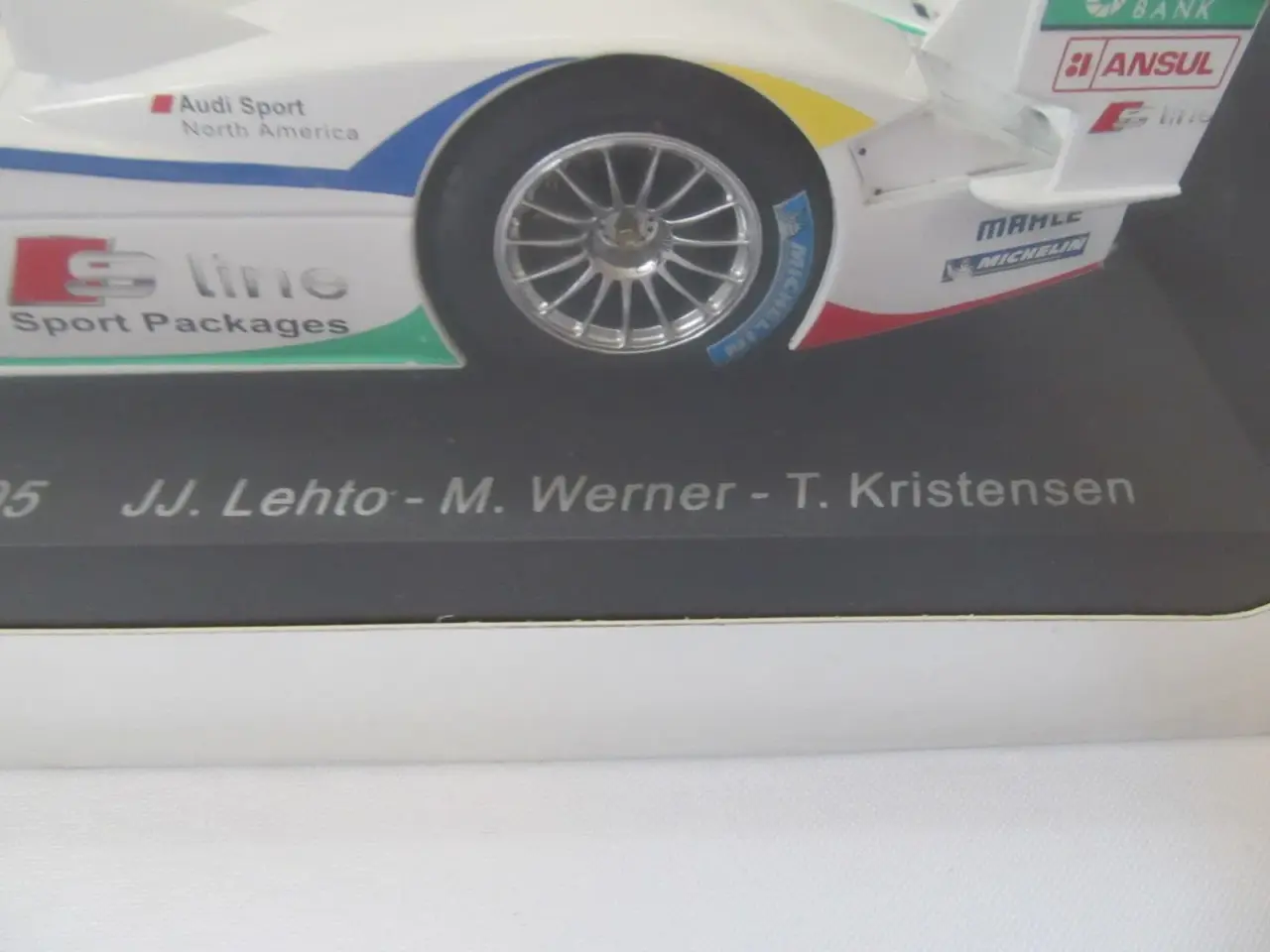Billede 3 - Audi R8 #3 Winner "Tom Kristensen" 1.18