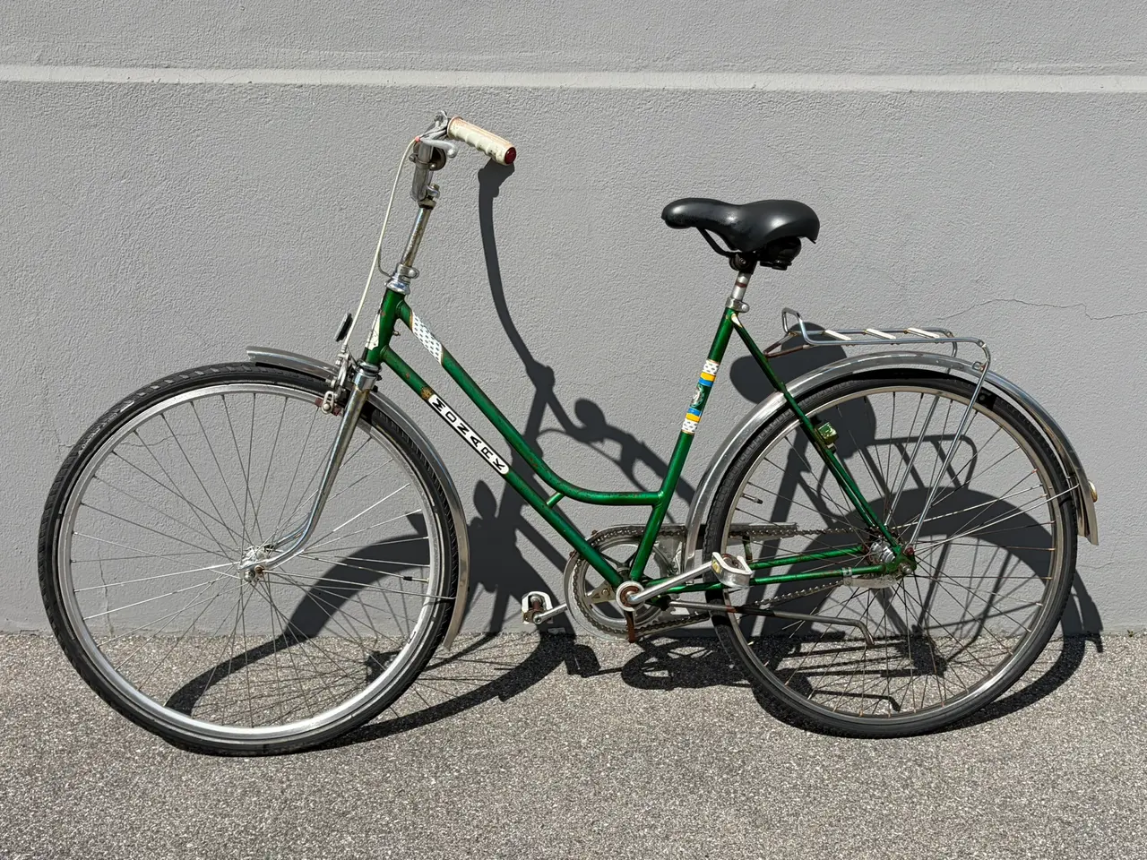 Billede 5 - Flot mørkegrøn retro damecykel, Monark - made in S