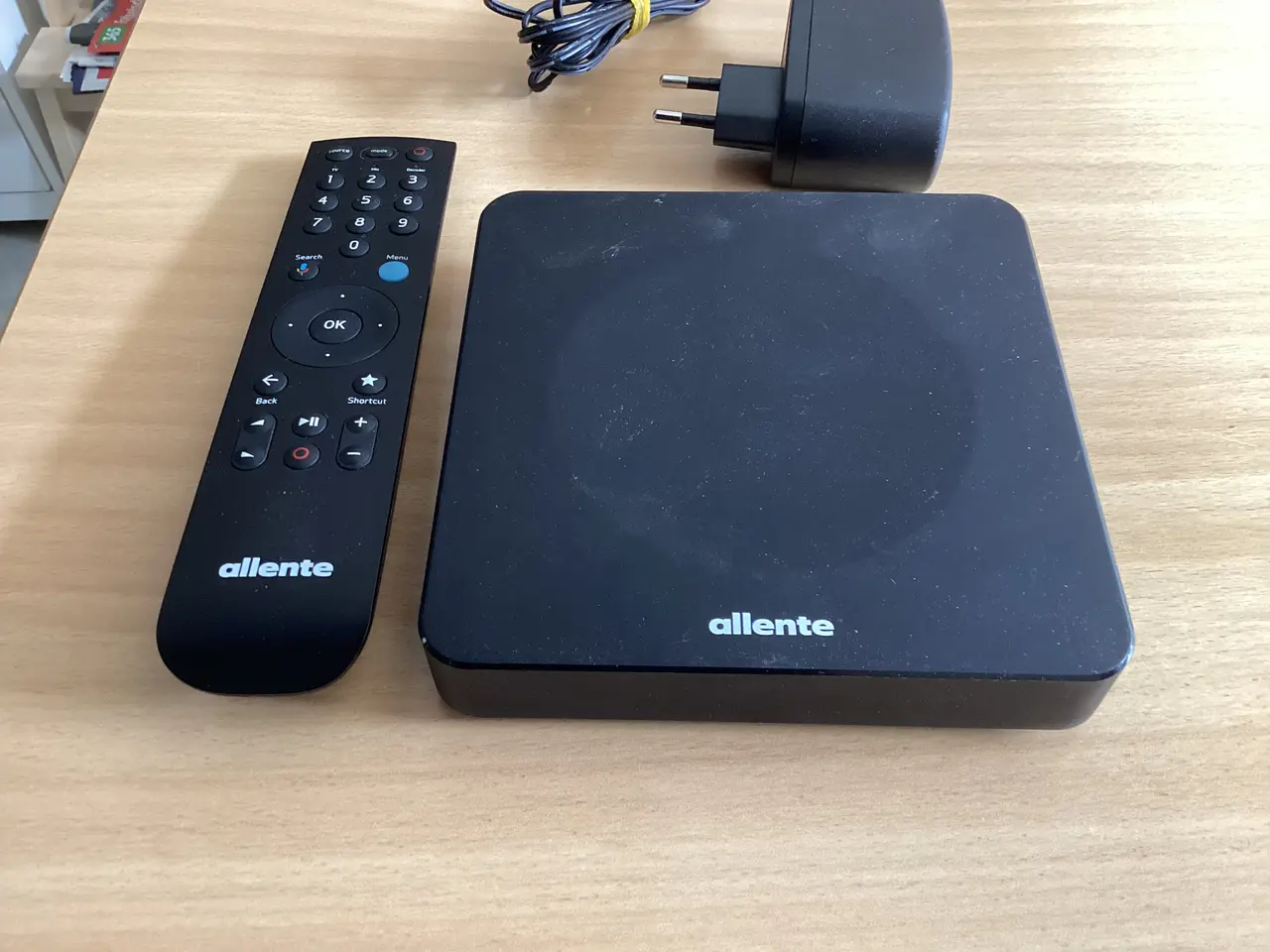 Billede 1 - Allente TV boks og fjernbetjening