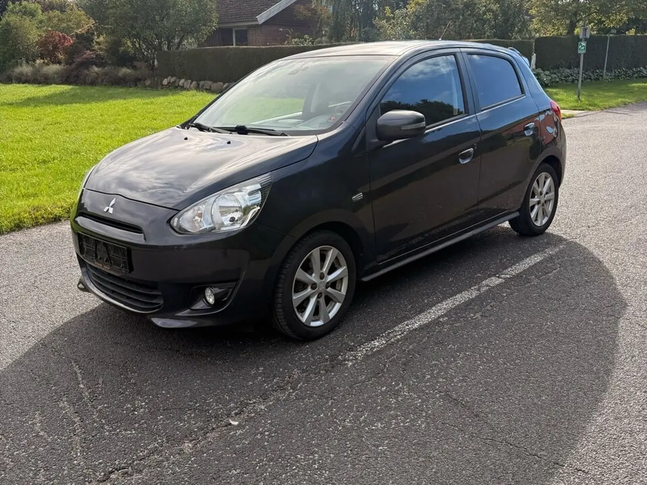 Billede 2 - Mitsubishi Space Star 1,2 Black and White Edition 80HK 5d