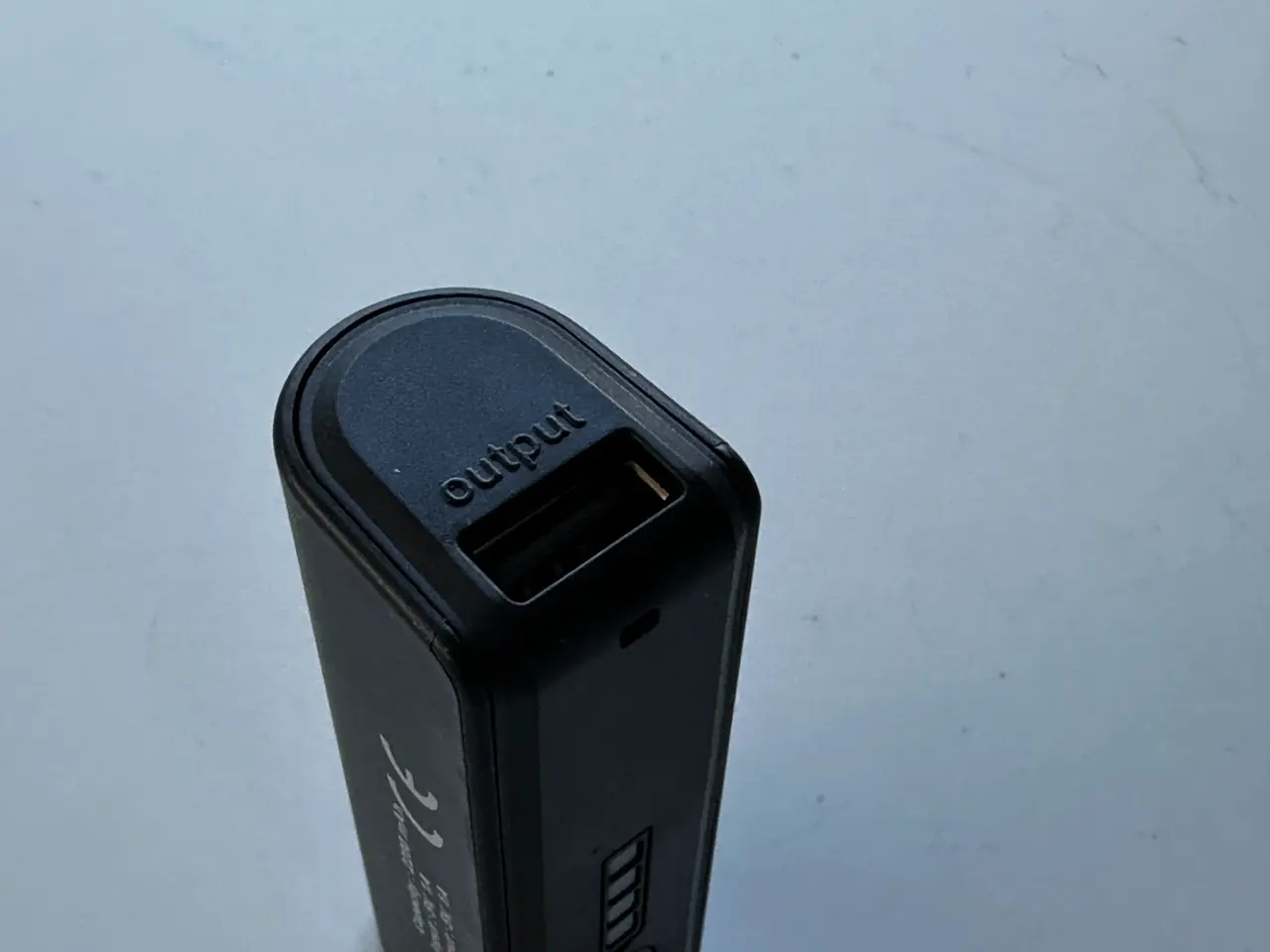 Billede 5 - Powerbank, 2200 mah. med LED lommelygte - 3 stk.