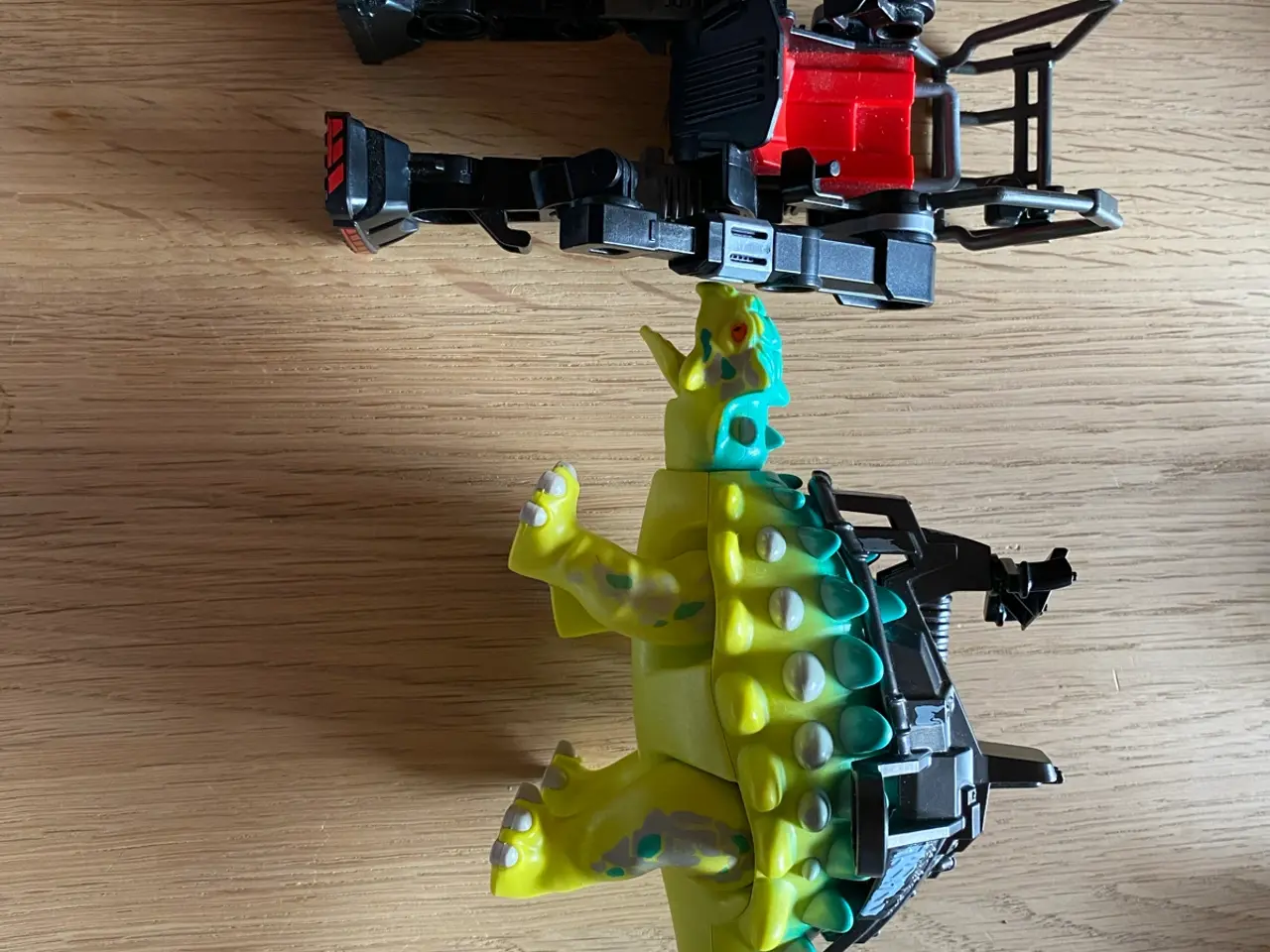 Billede 4 - Playmobil Dino og T-Rex og kamprobot med figurer 