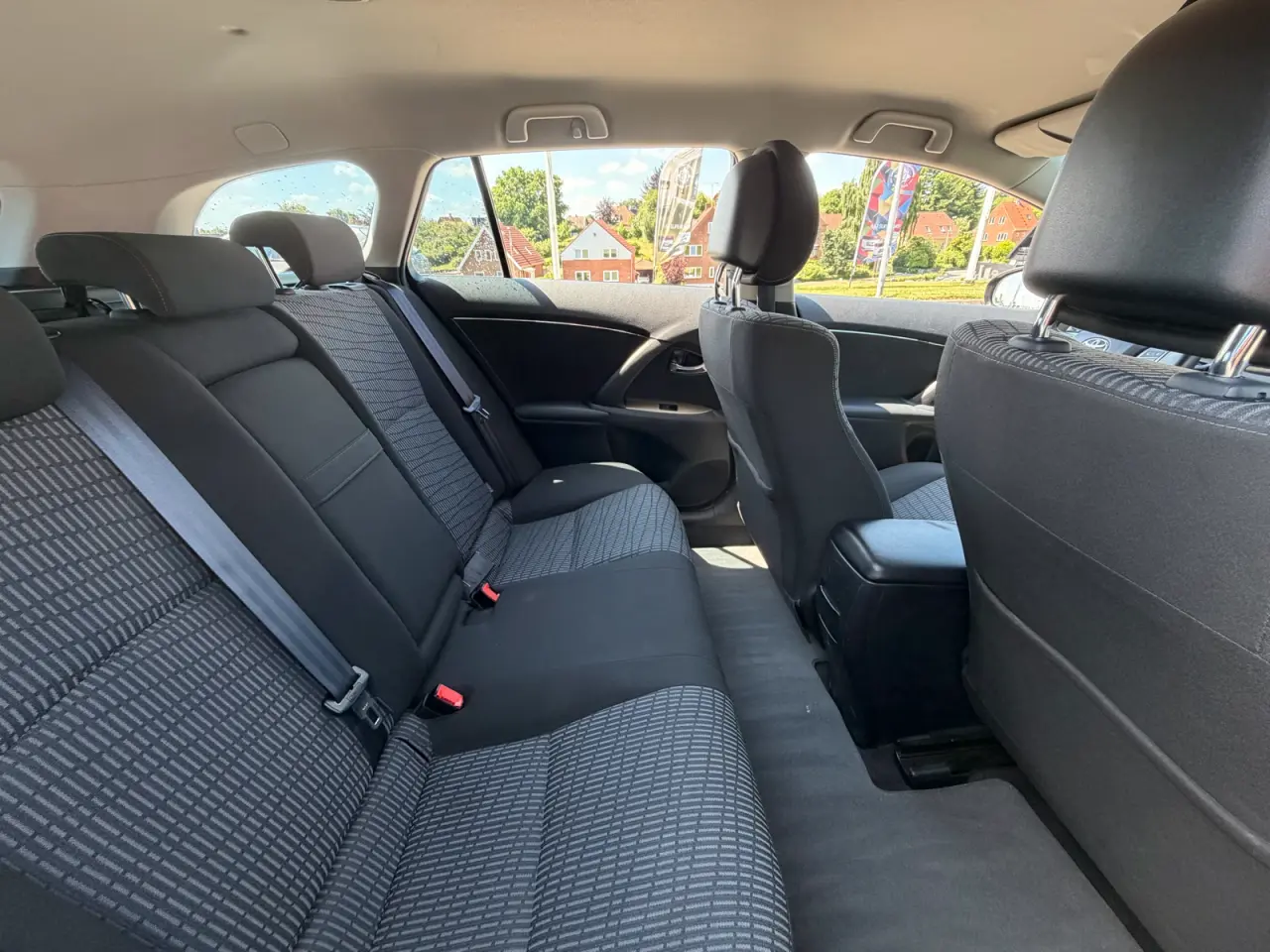 Billede 7 - Toyota Avensis 1.8 Benzin (Nysynet d. 17.09.2026)