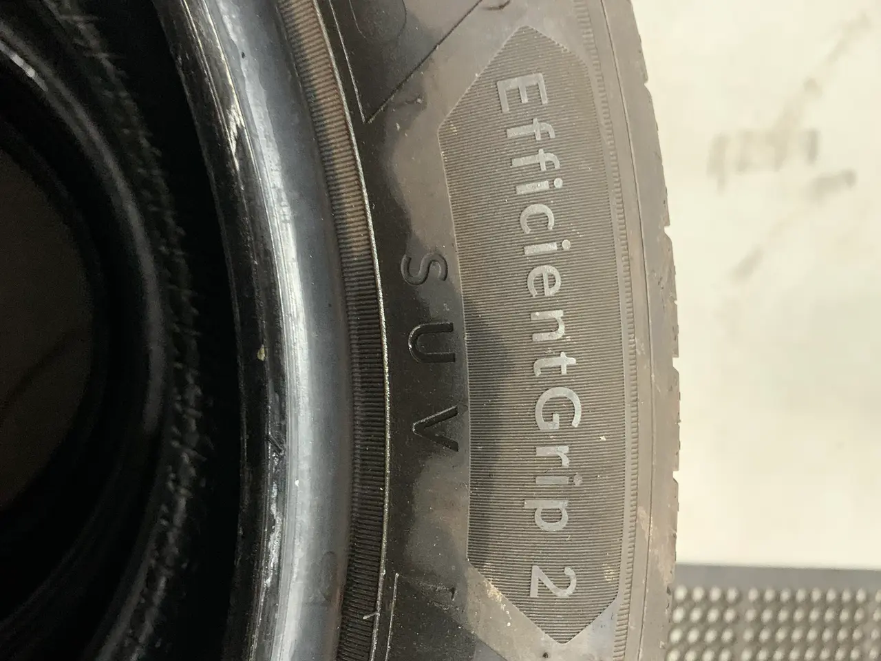 Billede 2 - Good Year sommerdæk 225/50R 19-96v