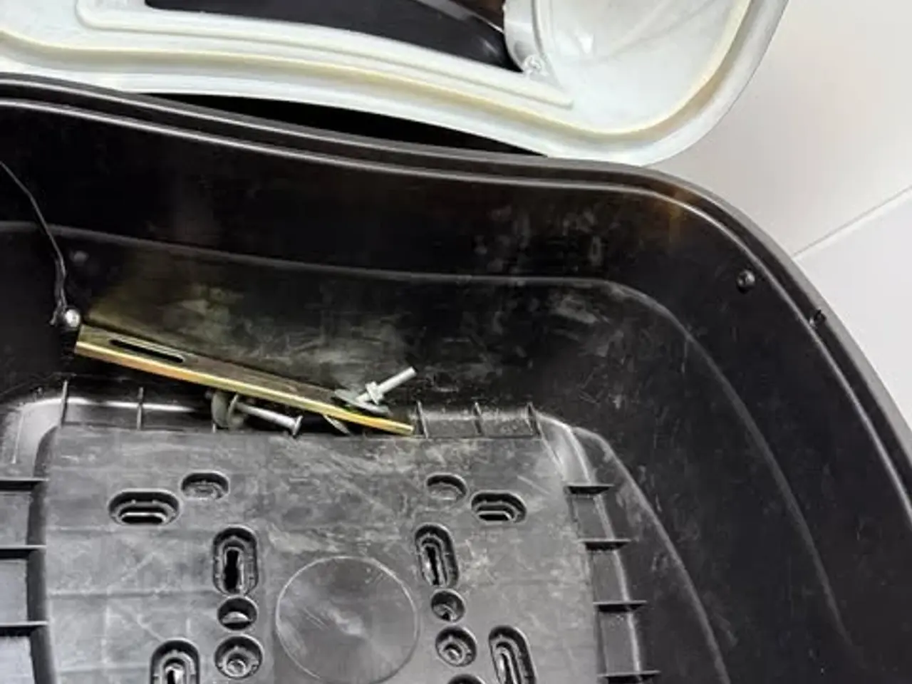 Billede 3 - Boks til scooter 28 L