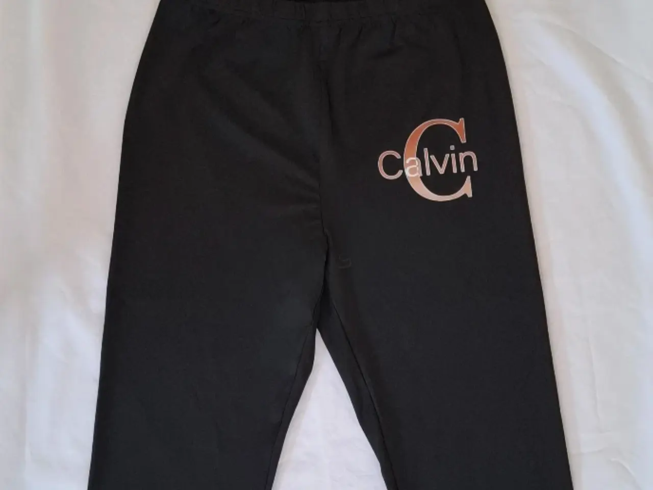 Billede 5 - Fejlkøb af Calvin Klein leggins/top sæt, sælges