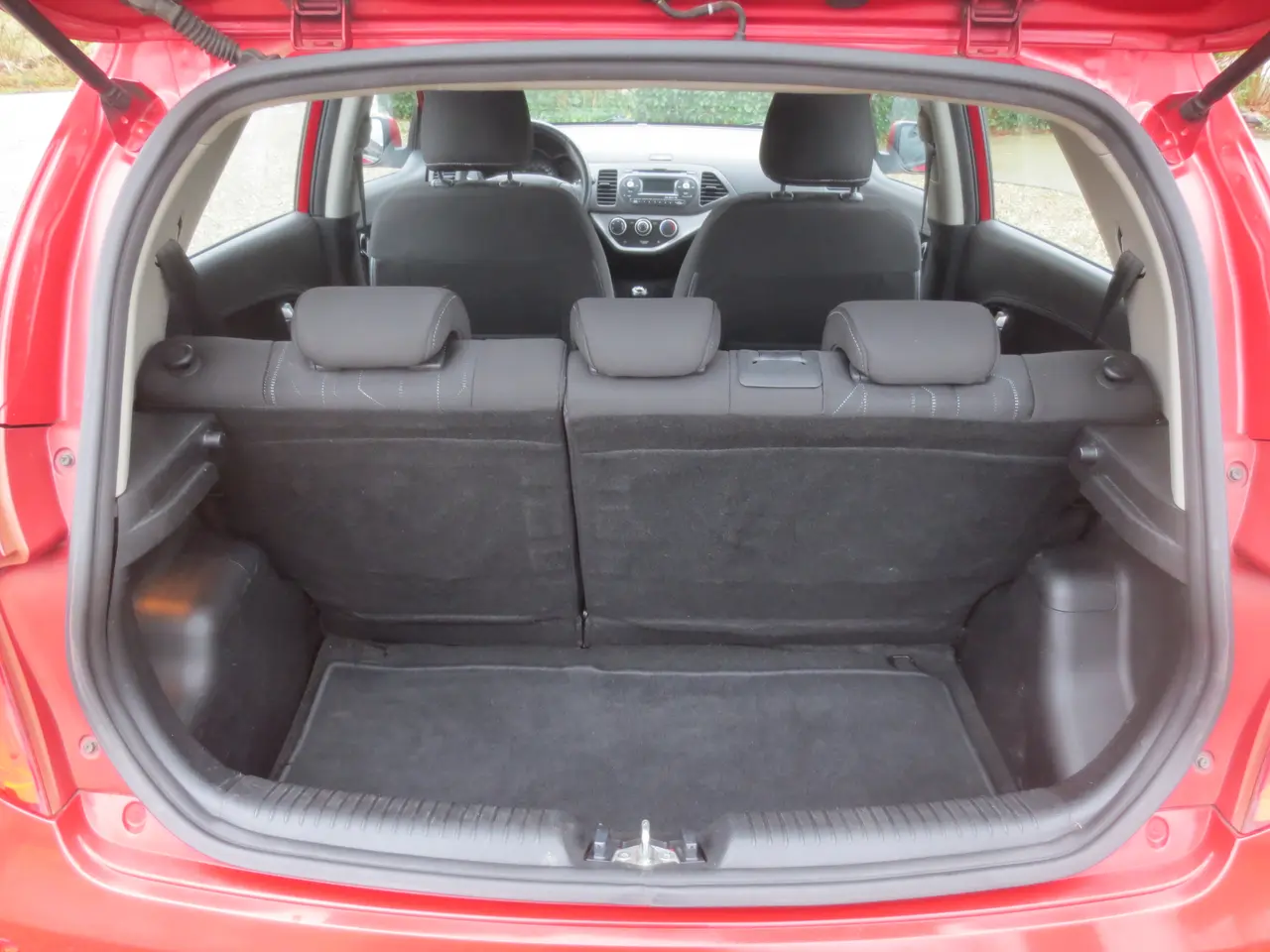 Billede 11 - Pæn Kia Picanto 1.0 i Synet i 26 M/træk.