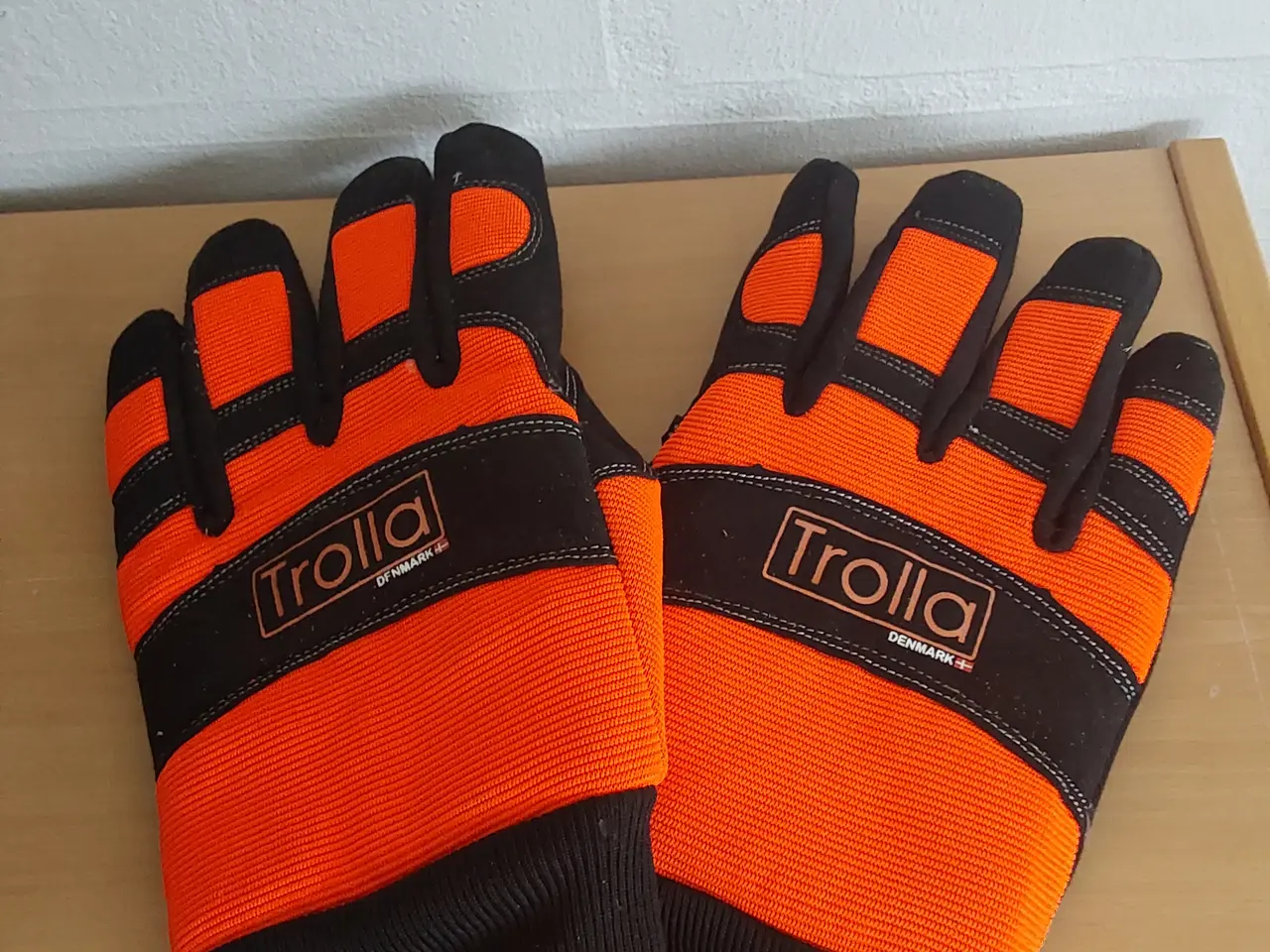 Billede 1 - Trolla motorsavshandsker, sort/orange str. 11