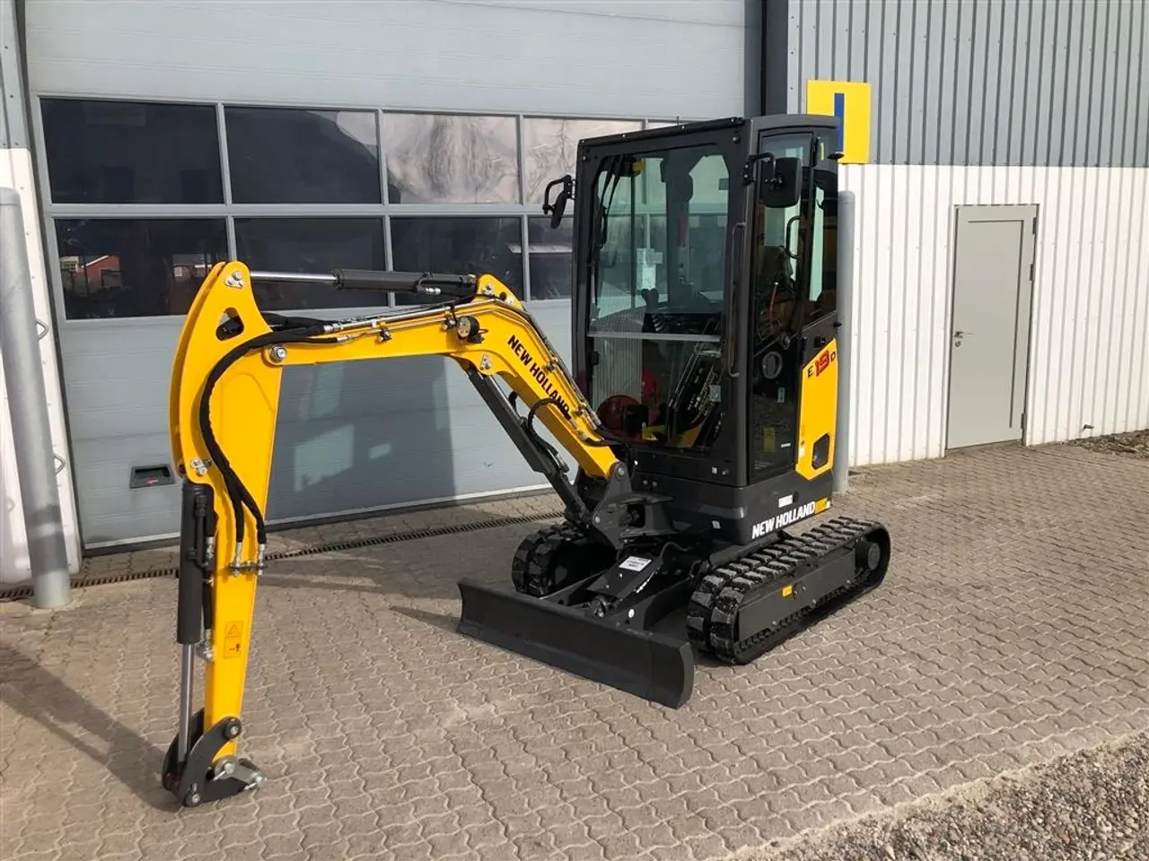 Billede 1 - New Holland E190D