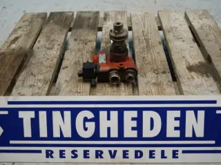 Massey Ferguson 7278 flowdivider 45110069
