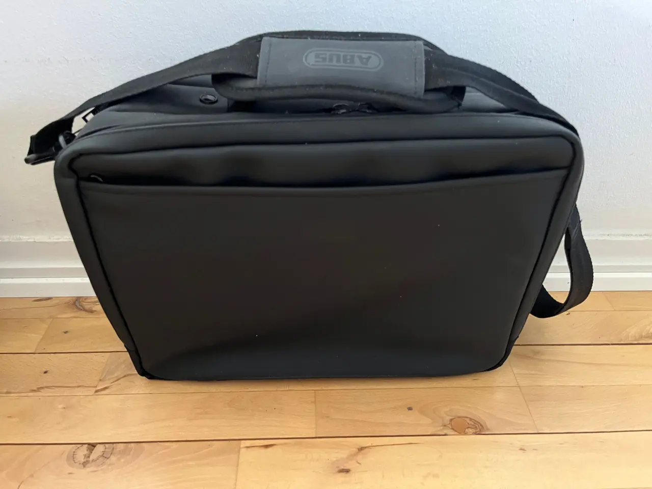 Billede 2 - Computertaske med skulderrem Abus 