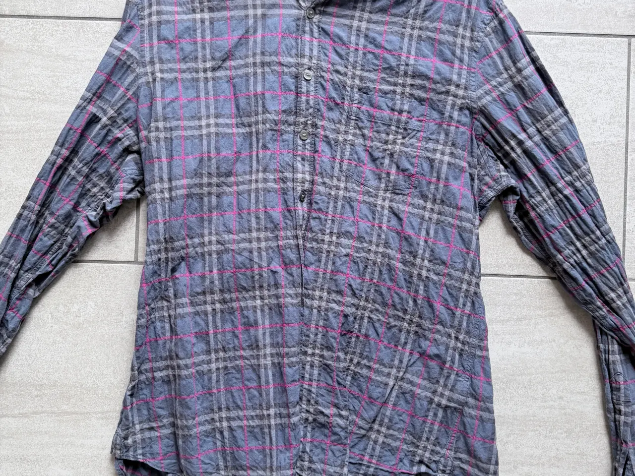 Billede 1 - Burberry Brit skjorte i str. XL