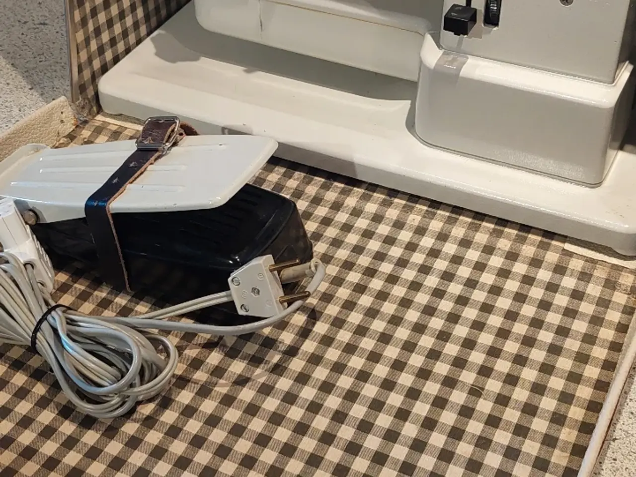 Billede 7 - PFAFF SYMASKINE MODEL 97 !