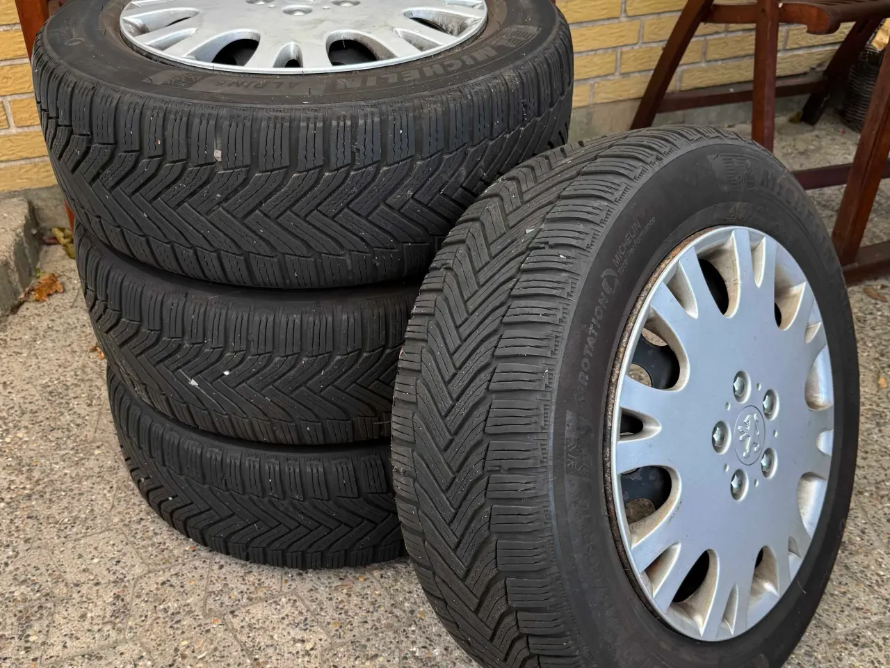 Billede 4 - Vinterdæk 215/60/R 16 Michelin