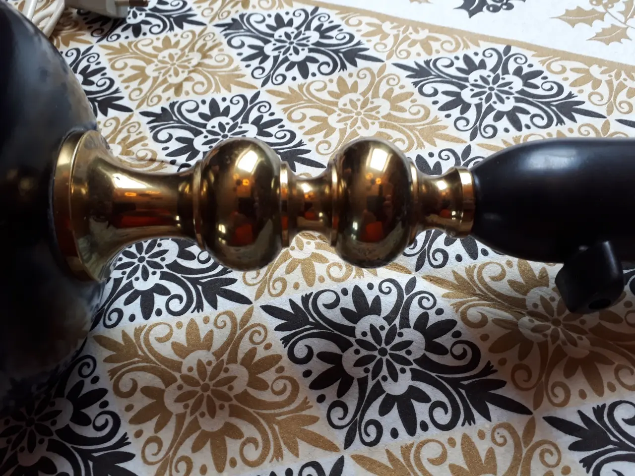 Billede 3 - Bordlampe på Løvefødder
