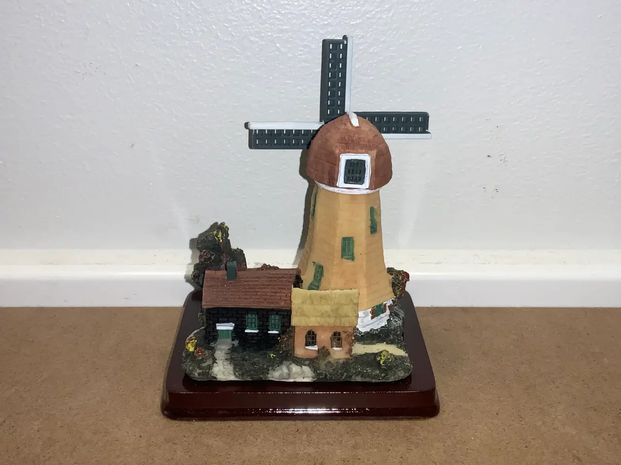 Billede 4 - Hollandsk miniature landskabsvindmølle 12 cm.
