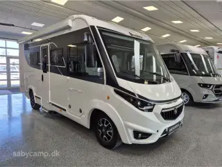 2023 - Benimar Amphitryon 983 Solceller. 2x Batterier. 2000w inverter. markise. A/C i bo-del. helårsdæk. undervognsbehandling. helårsdæk. Elektrisk indgangstrin. kun 16000 km!!!