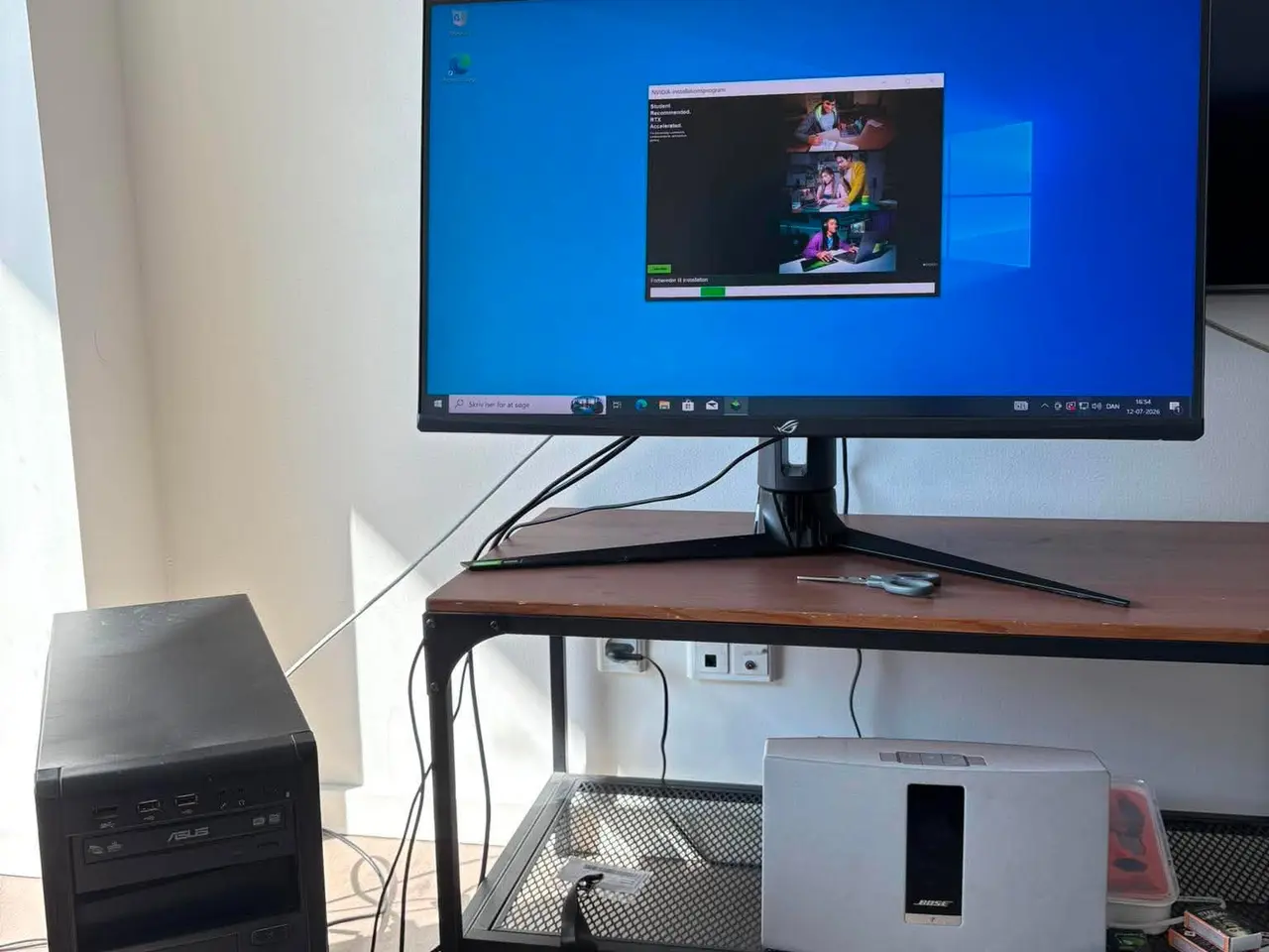 Billede 1 - Stationær Computer med CD drev, I5, 8GB DDR4, ROG