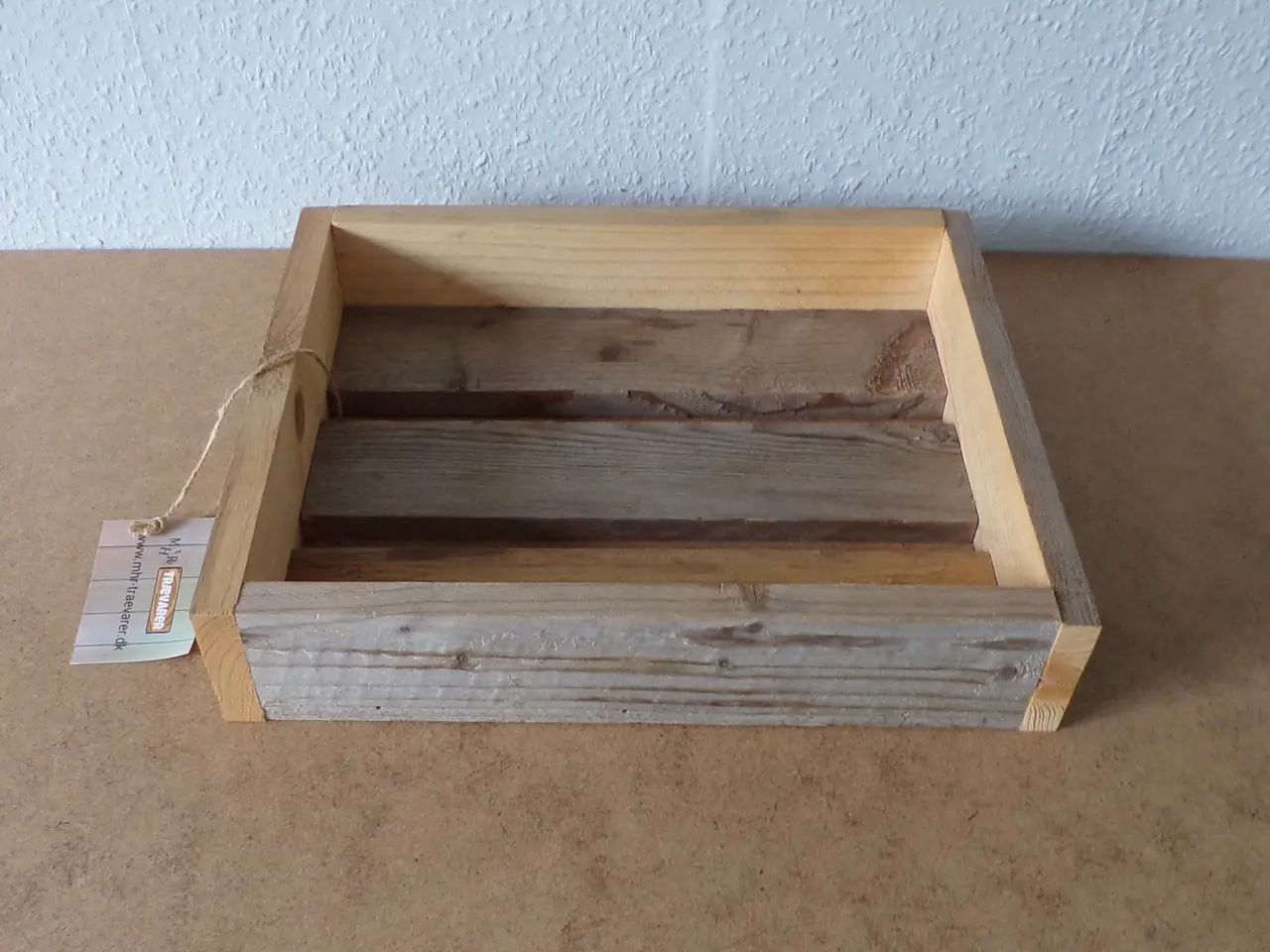 Billede 2 - Bakke i genbrugstræ med patina 36 x 29,3 cm