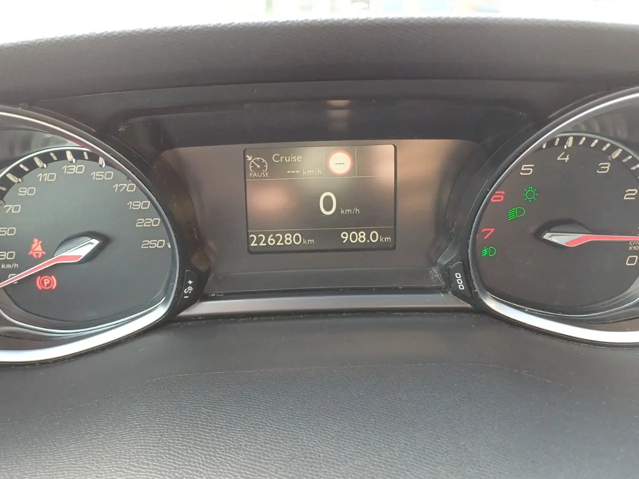 Billede 14 - Peugeot 308 1,2 e-THP 130 Allure Sky SW