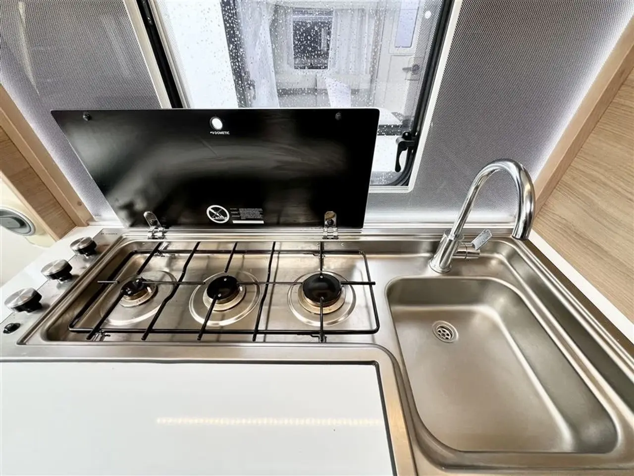 Billede 10 - 2020 - Adria Adora 502 UL Supreme Edition   Enkeltsenge-Alde-Gulvtemp.-Mover-Telt
