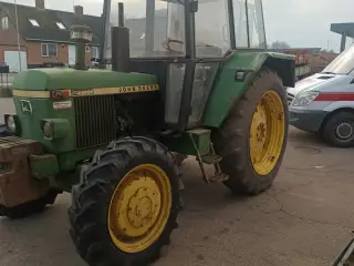 John deere traktor med 4 wd