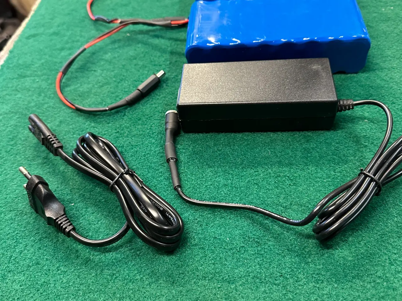 Billede 3 - SOUNDBOKS Batterier