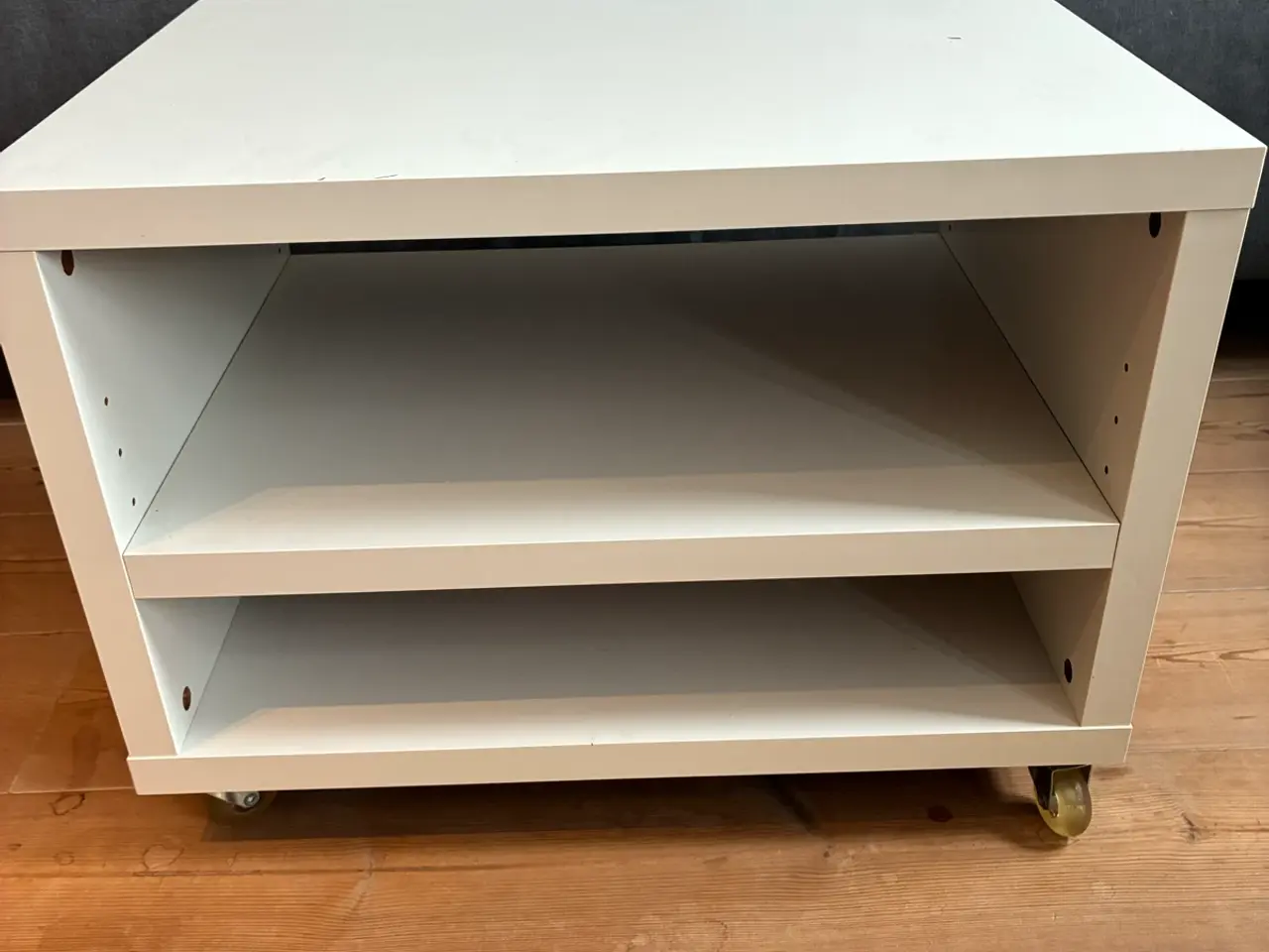Billede 2 - Rullebord fra Ikea