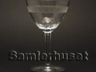 Ekeby Rødvinsglas. H:135 mm.