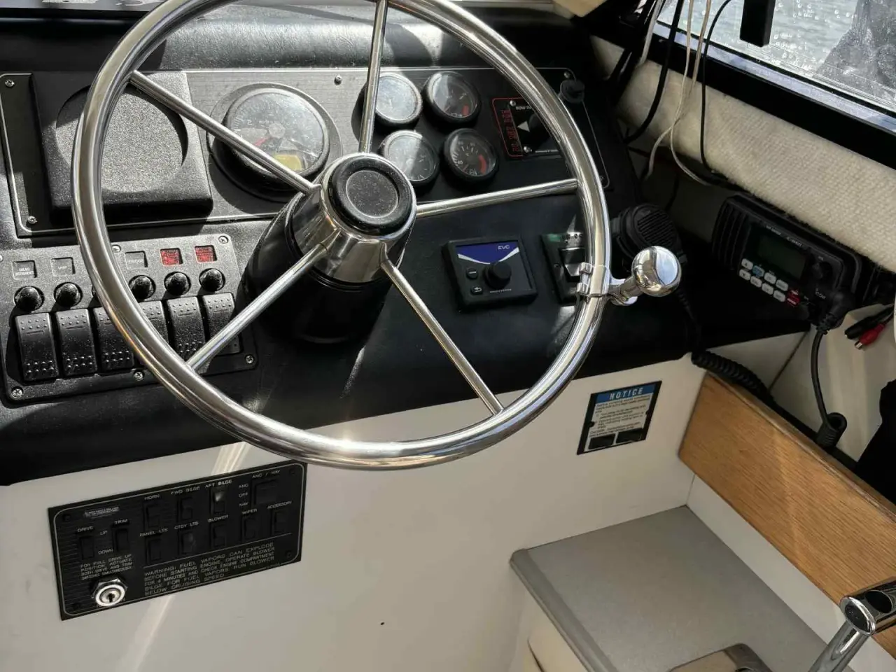Billede 13 - Bayliner 2858 Classic Fly, diesel Volvo Penta,