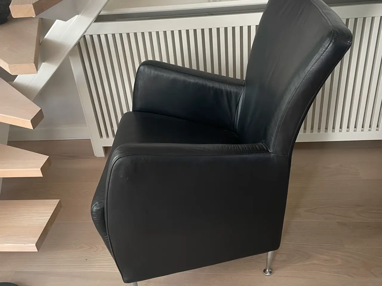 Billede 3 - 2 stk. BoConcept Model 031 lænestole i sort læder