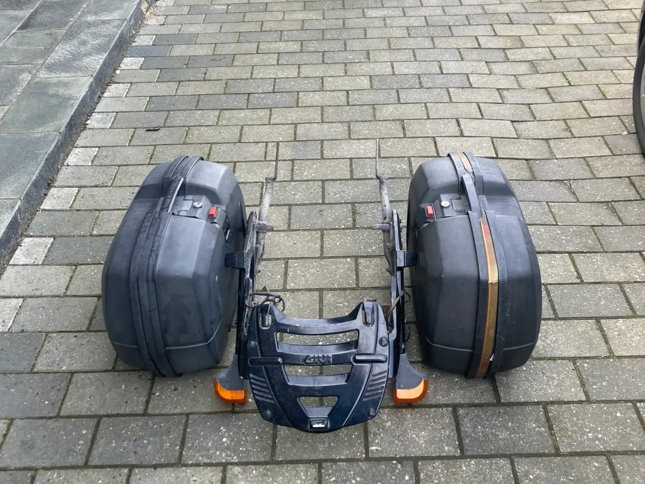 Billede 2 - Sidetasker med holder