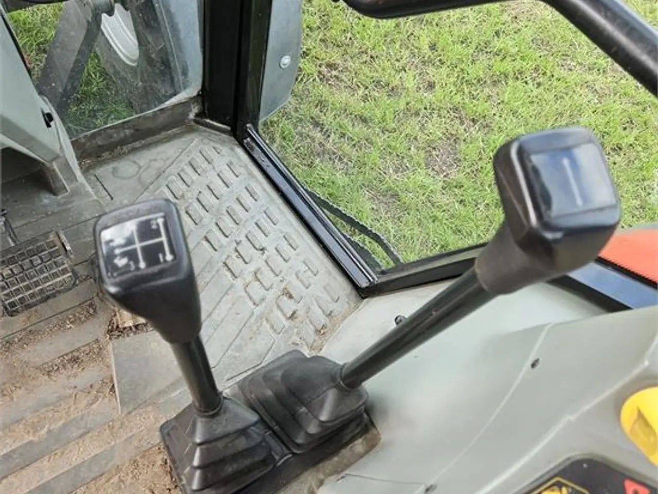 Billede 22 - Massey Ferguson 8130 - 4WD - Dynashift - Video