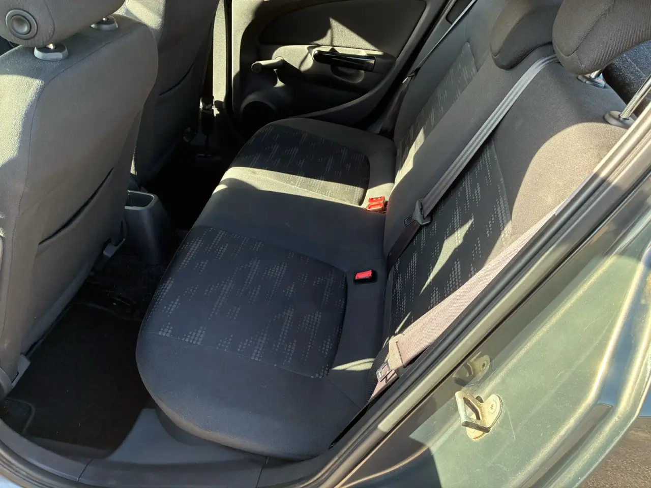 Billede 2 - Rigtig fin opel Corsa lav km