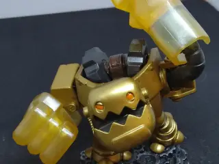 Skylanders Trap Team Trap Master Jawbreaker