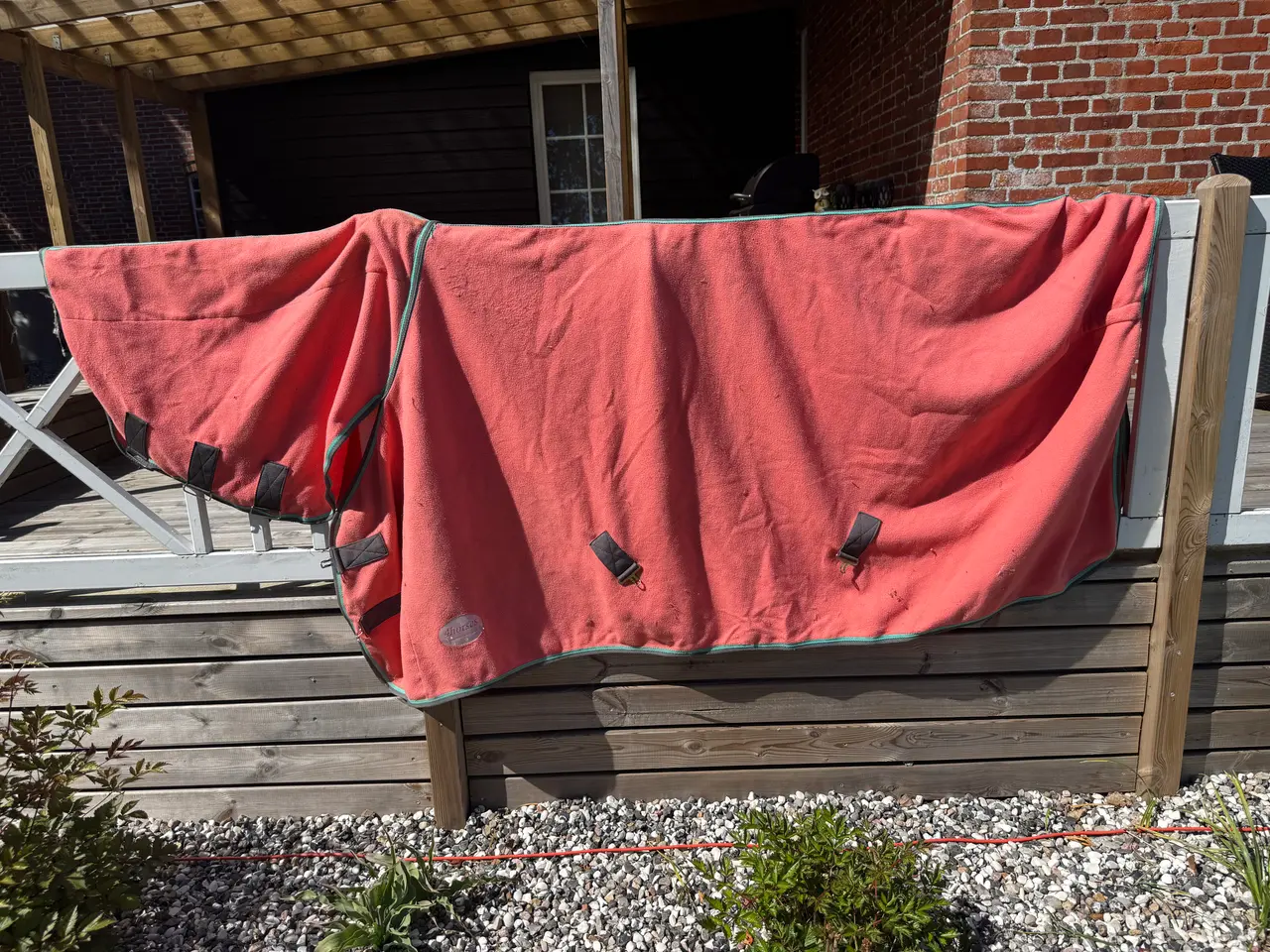 Billede 2 - Fleece tæppe med hals, str. 145.